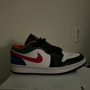 Women’s Air Jordan 1 Low Se sz8